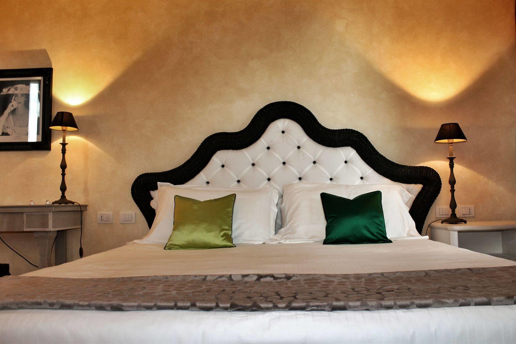 Siri Hotel Fano Buitenkant foto